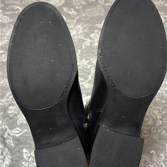 Michael Kors Black Leather Boots with Silver Details - Picture 4 of 9